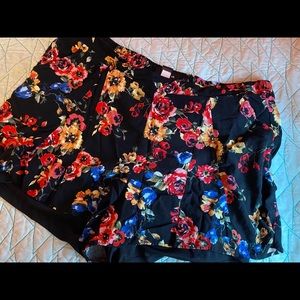 Torrid floral shorts size 2